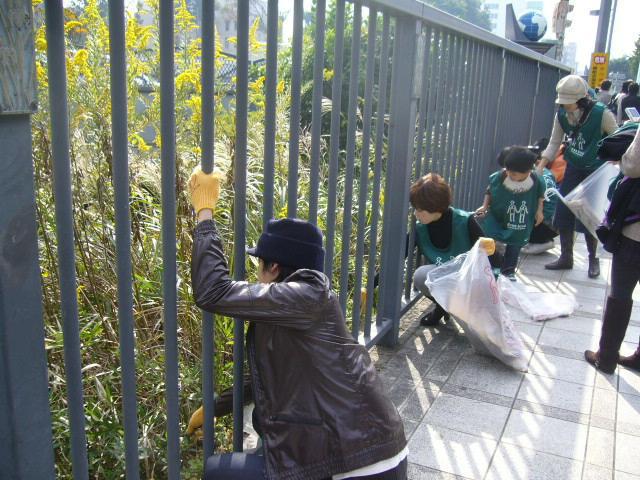 なんだかみんな笑ってるね〜。画像