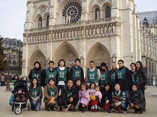 [Paris] １２月２０日（土）ノートルダム大聖堂前広場画像