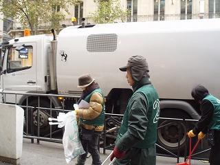 [Paris] １１月２９日（土）GALERIES LAFAYETTE百貨店 / PRINTEMPS百貨店周辺画像