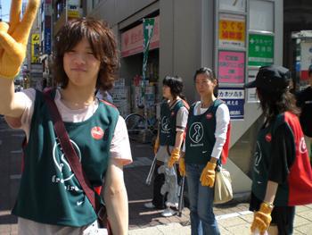 9/12　秋空の下でのお掃除画像