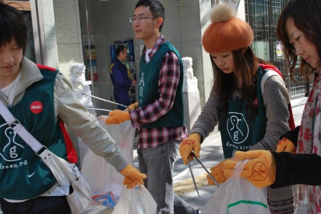 10/10　台風が過ぎの昼そうじ画像