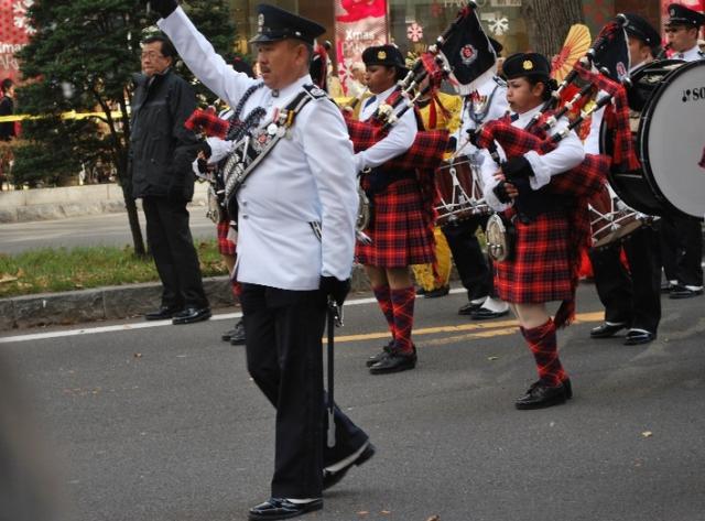 11/3　世界のおまわりさんパレード後、おそうじ！画像