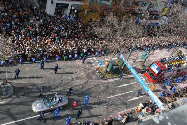 11/22 北海道日本ハムファイターズ優勝パレードおそうじ画像