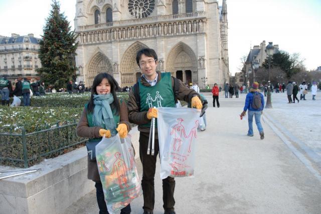 [Paris] Notre-Dame de Paris / ノートルダム大聖堂前画像