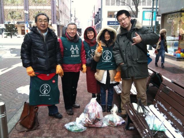 1/23 雪降るまちのおそうじ画像