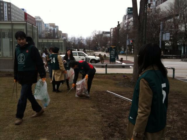 4/10 噴水の中心で叫ぶ！画像