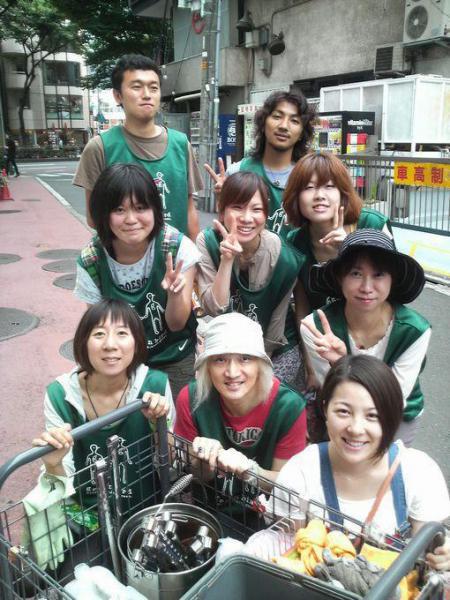 全員灰皿、全員掃除!!画像