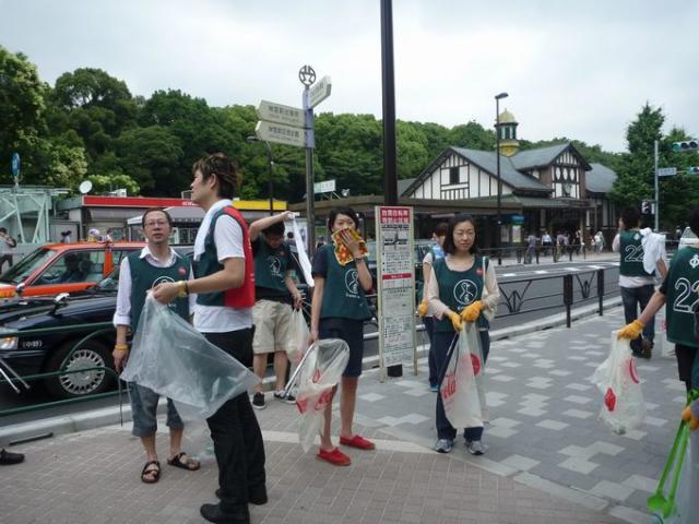 ムシムシの朝そうじ画像