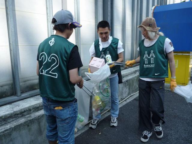 久しぶりの表参道そうじ画像