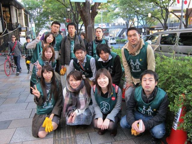 「むすぶしくみ展‐コミュニケーションを遊ぼう‐」コラボそうじ画像