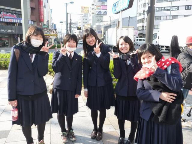 珍しくメンズが多い今日の表参道画像