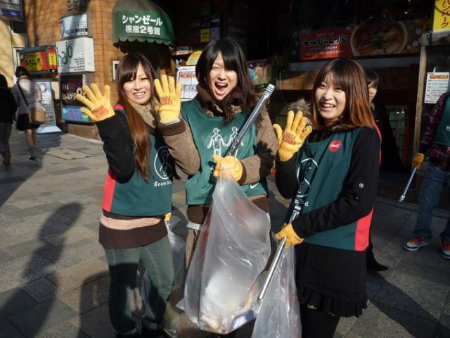 珍しくメンズが多い今日の表参道画像