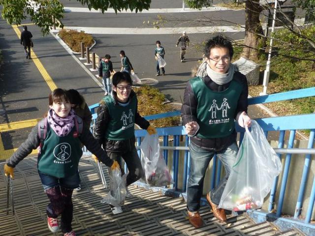珍しくメンズが多い今日の表参道画像