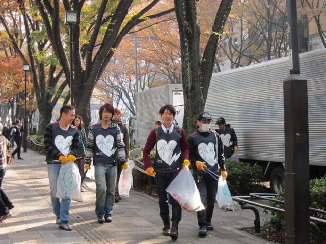 新しいビブスで定例そうじ！画像