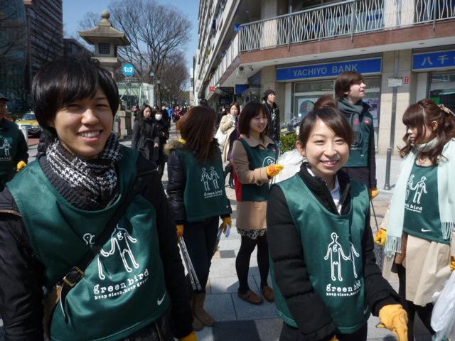 梅は咲いたぞ。桜はまだか画像