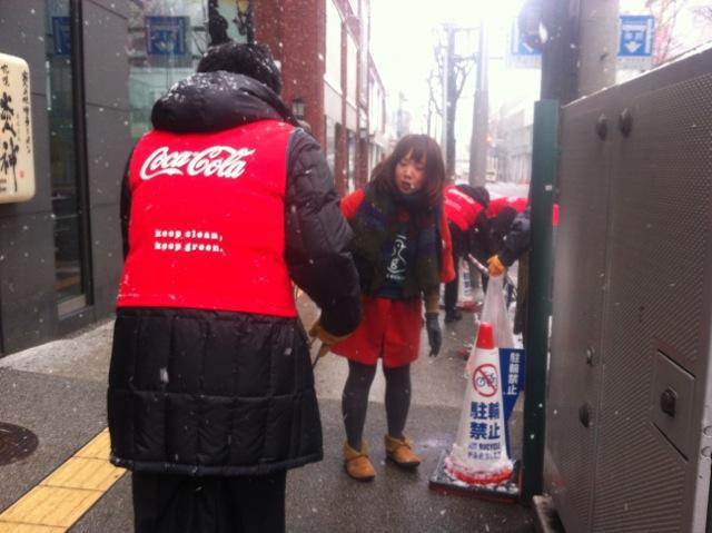 3/13まだまだ降るよっ！朝そうじ！画像