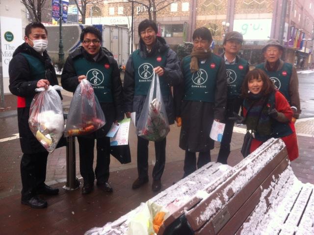 3/13まだまだ降るよっ！朝そうじ！画像