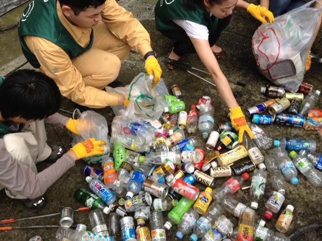 くもり空の第一歩画像