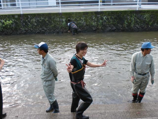７/１５＠護国神社前水あそび場そうじ画像