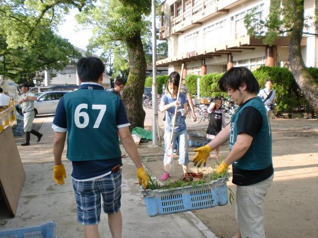 ７/１５＠護国神社前水あそび場そうじ画像