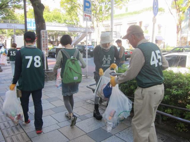 秋晴れそうじ！画像