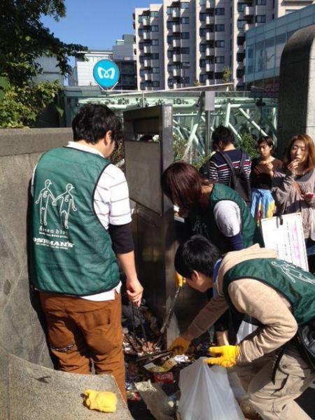 10月のオッシュマンズ原宿そうじ画像