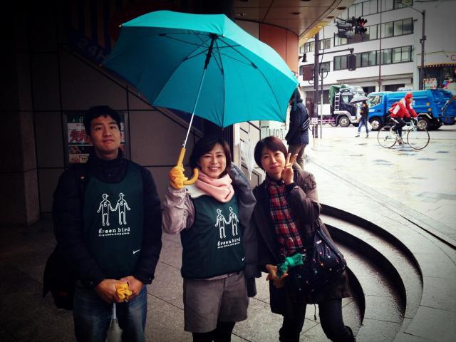 雨で途中中止となった朝そうじ画像