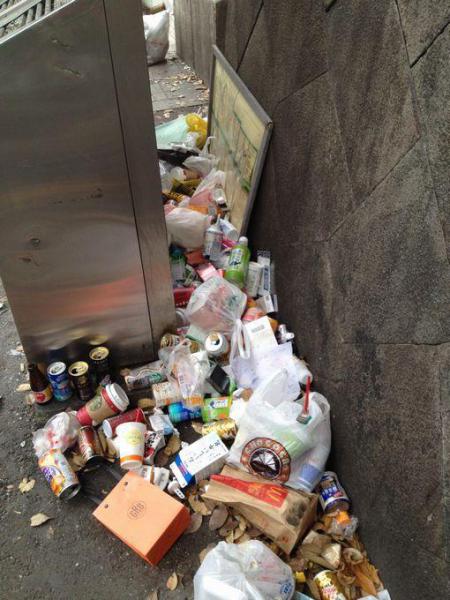 寒くたってみんなアイスクリームが大好きな仲間たち画像