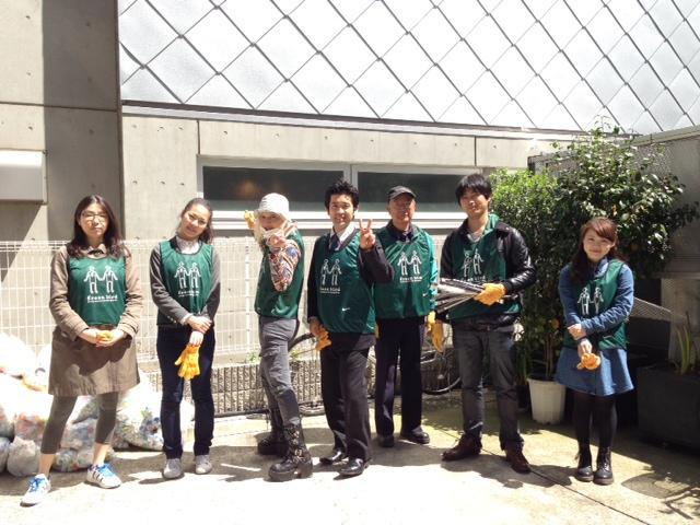 ゴミは少ないけど落書きだらけ！画像