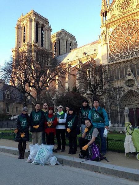 快晴のノートルダム画像