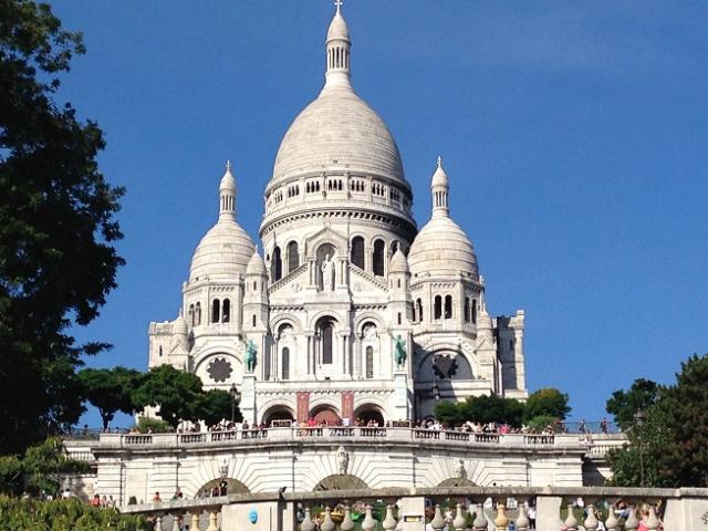 真夏のような太陽の下で画像