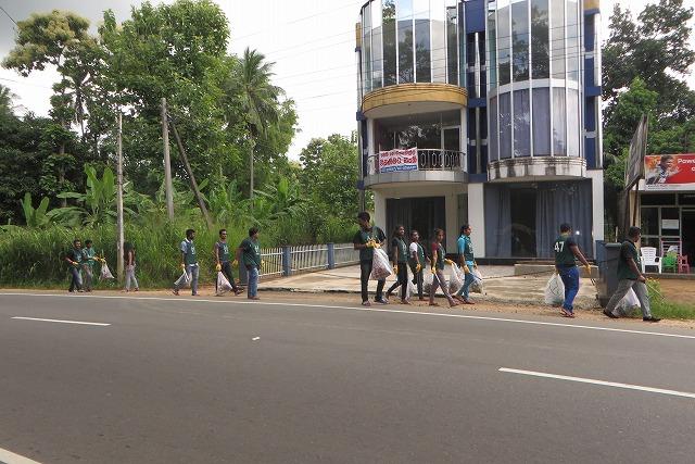 参加者多数　大入りです(6月12日)画像