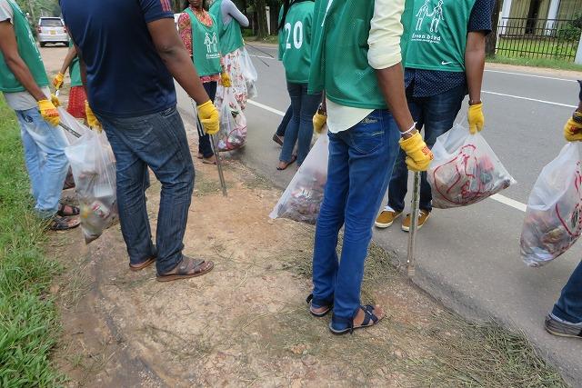 待望の雨季の晴れ間(12月11日)画像