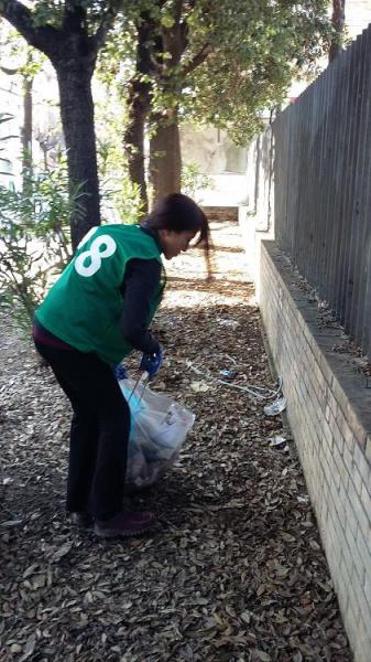今日は公園の外で！Parco Villa Sabucchi画像