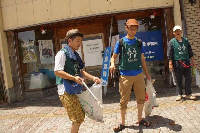 丘の上。和やかな時間。8bird画像