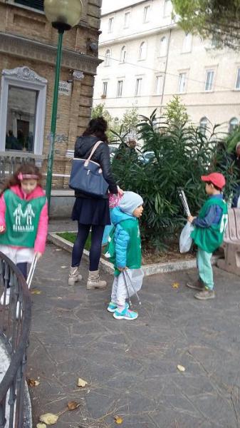 10月16日、教会前の広場で！画像