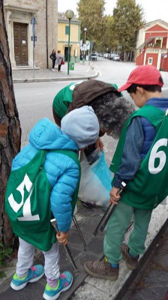 10月16日、教会前の広場で！画像