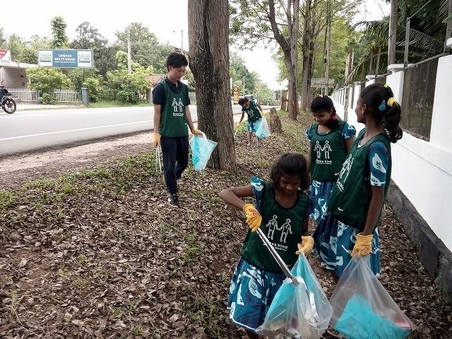 雨季のあいまの晴天。画像