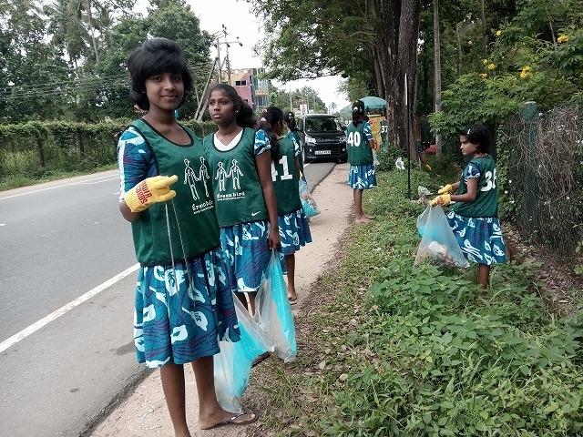 雨季のあいまの晴天。画像