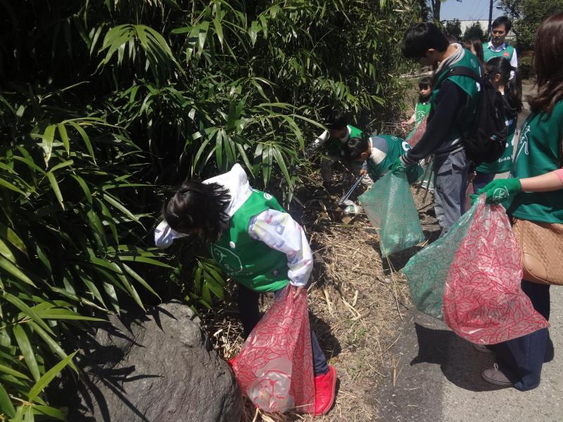 【開智小学校】通学路おそうじ画像