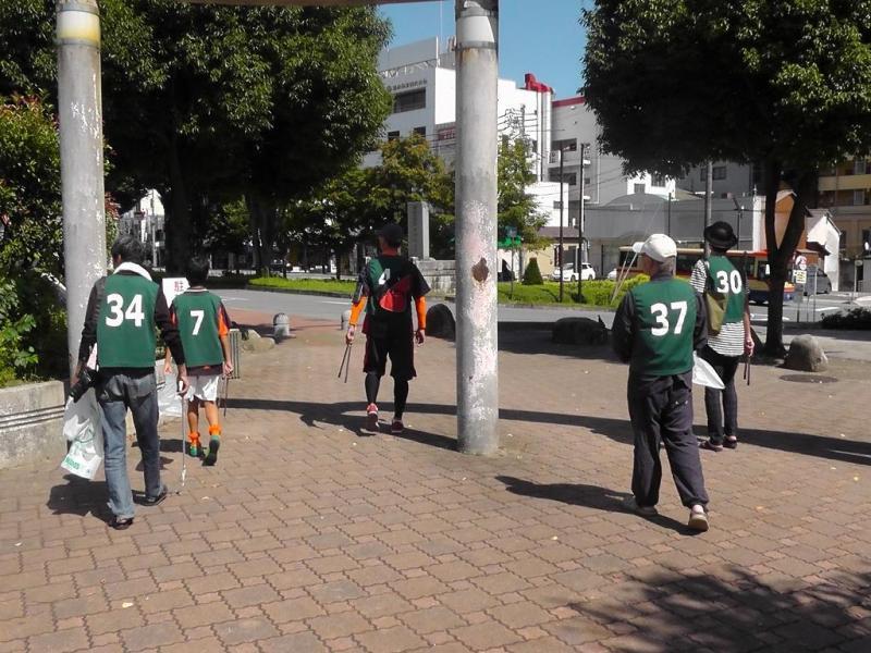 丘の上でのんびり画像