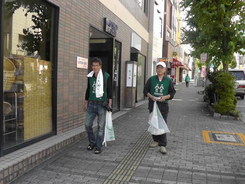 丘の上でのんびり画像