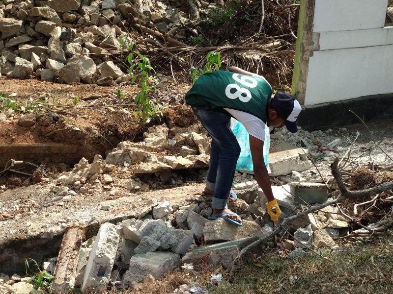 新年の初めてのゴミ拾い活動画像