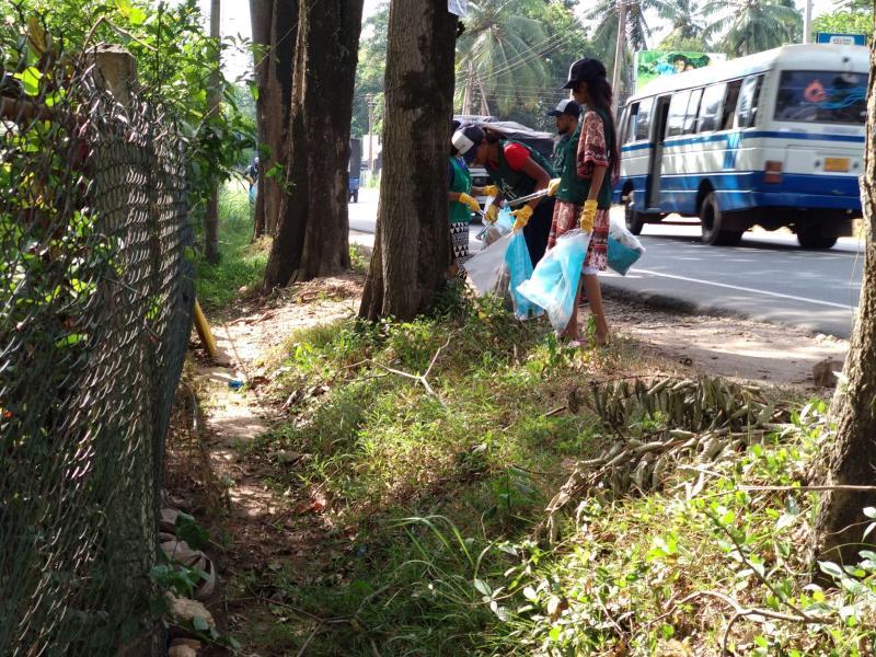 新年の初めてのゴミ拾い活動画像