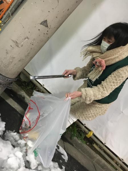 残雪の新宿2丁目画像