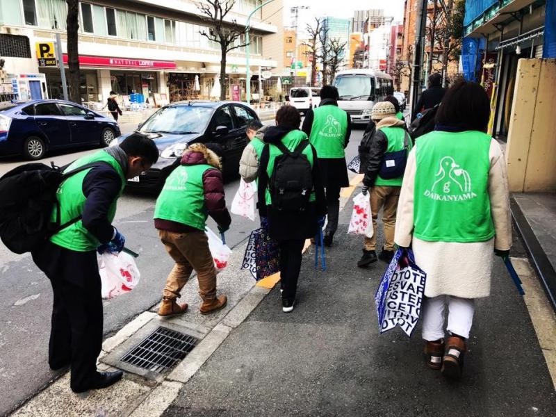 地域清掃＿八幡通り画像