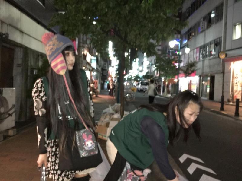 梅雨の晴れ間の、新宿2丁目画像