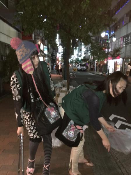 梅雨の晴れ間の、新宿2丁目画像