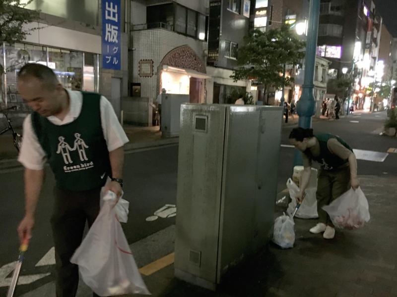 梅雨の晴れ間の、新宿2丁目画像