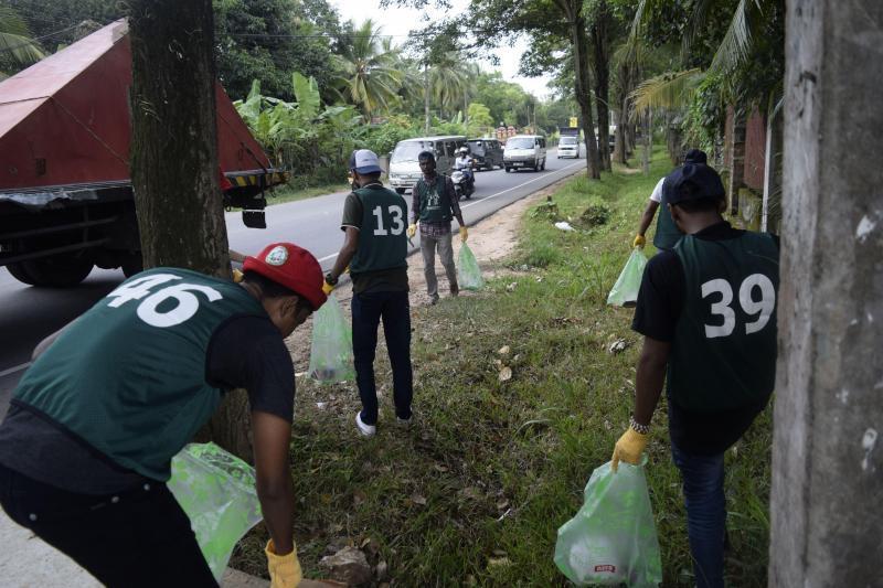 7月のゴミ拾い活動ーi画像